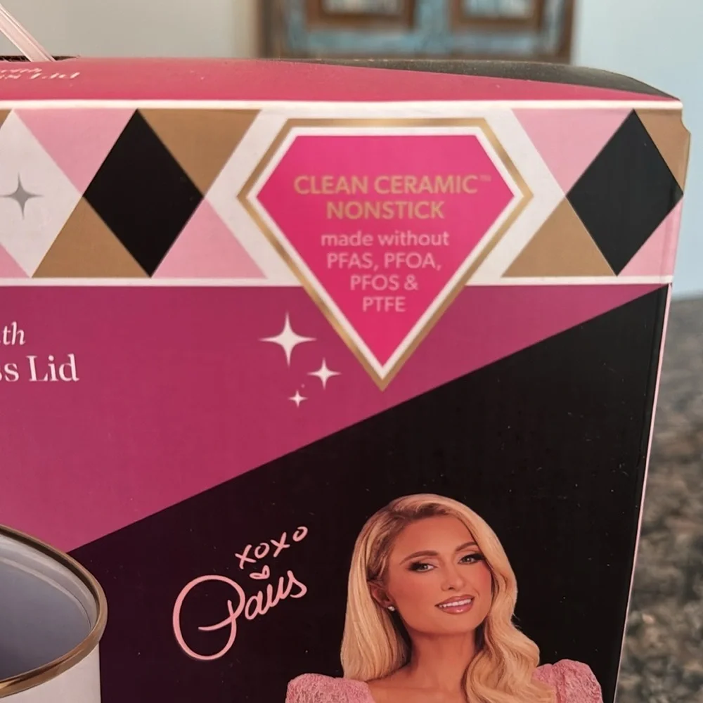 Paris Hilton 2 quart sauce pan with glass lid white and gold NEW